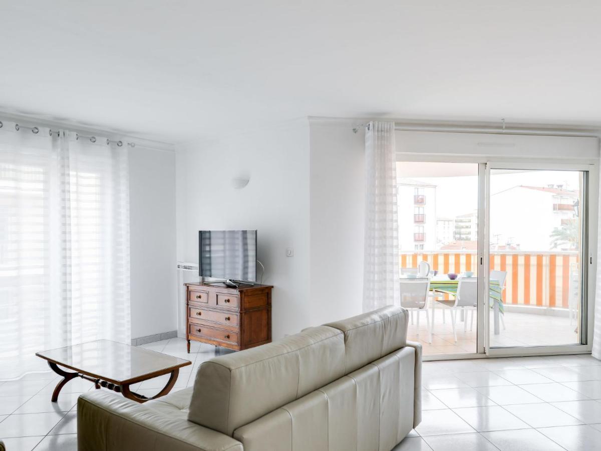Apartment Residence L'Amiral By Interhome Сен-Рафаэль Экстерьер фото