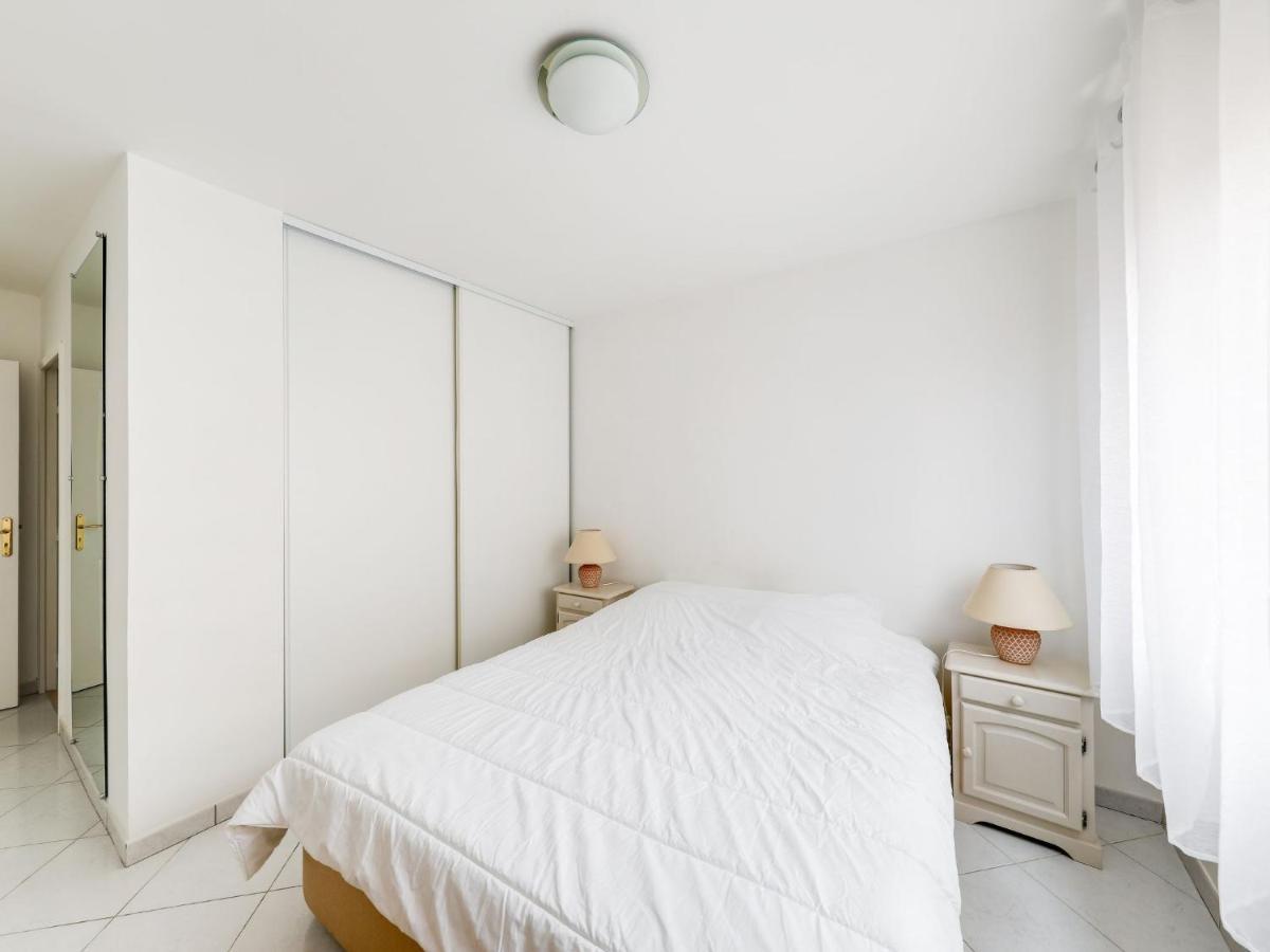 Apartment Residence L'Amiral By Interhome Сен-Рафаэль Экстерьер фото